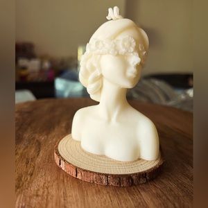 Sculpture candle